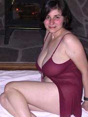 lonely horny female to meet in Avon